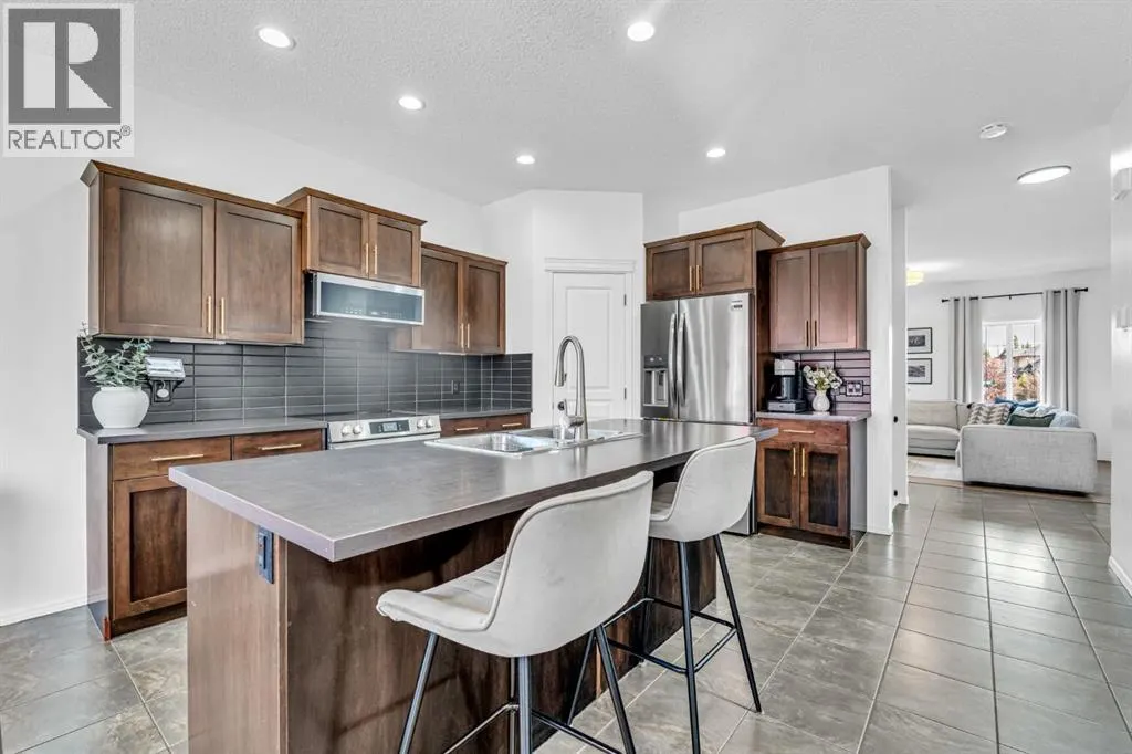 123 Elgin Meadows Way SE