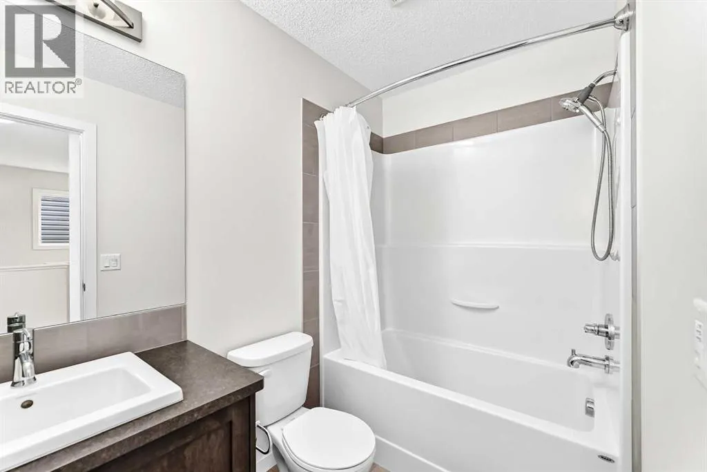 524 Midtown Street SW