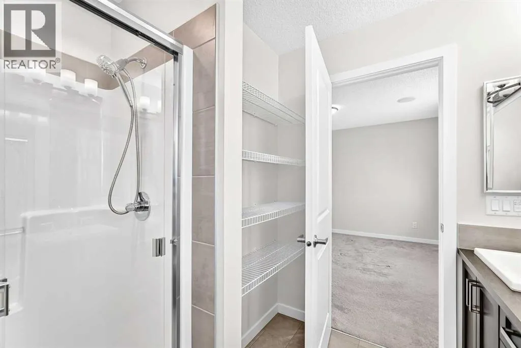 524 Midtown Street SW