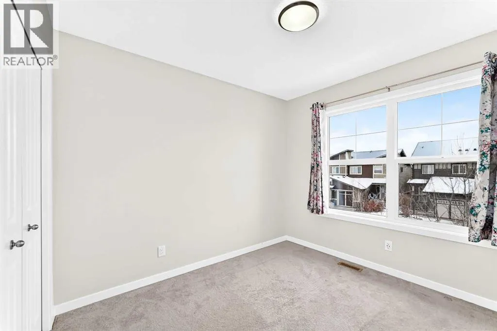 524 Midtown Street SW