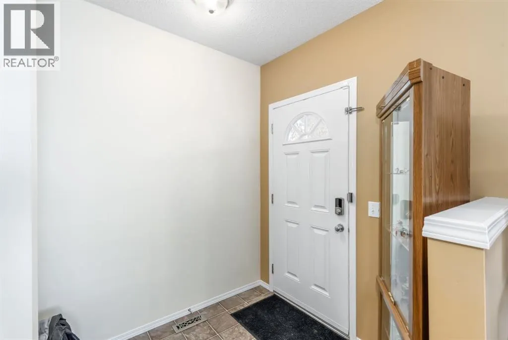 904 Prairie Sound Circle NW