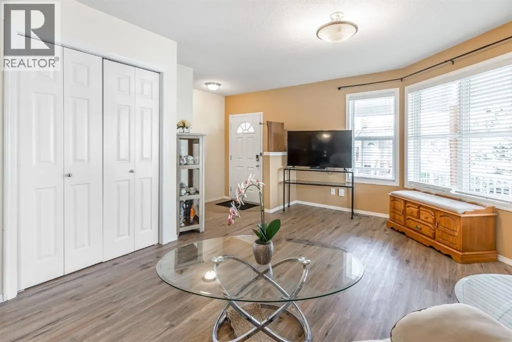904 Prairie Sound Circle NW