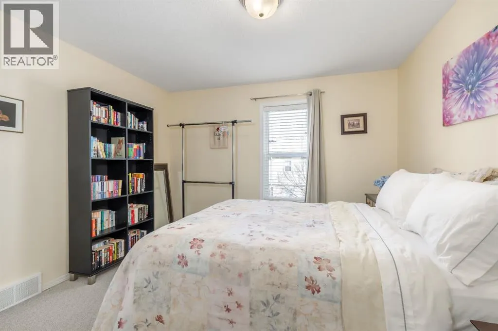 904 Prairie Sound Circle NW