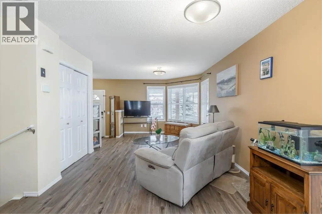 904 Prairie Sound Circle NW