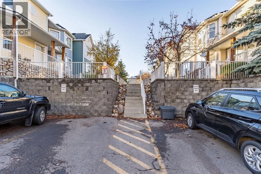 904 Prairie Sound Circle NW