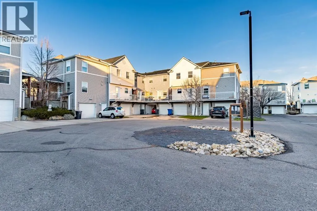 904 Prairie Sound Circle NW