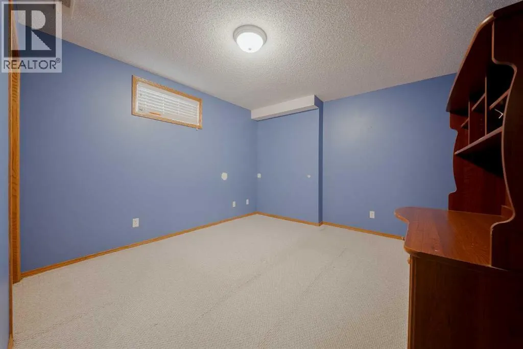 47 Hawkside Close NW