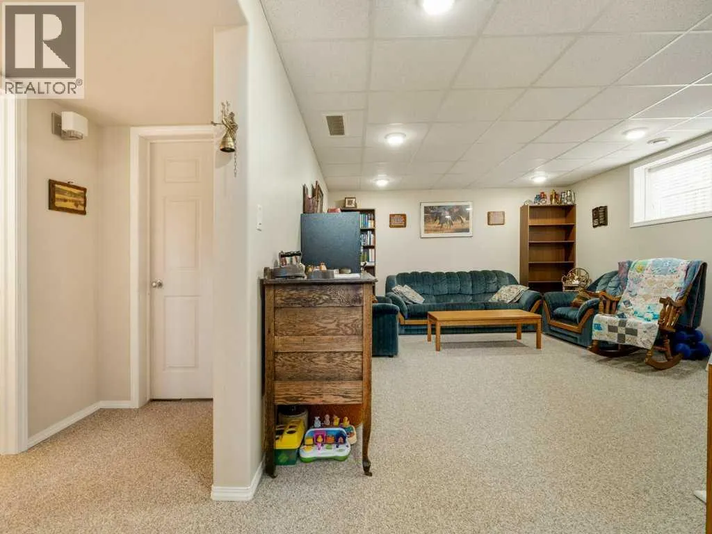 687 Parkside Drive
