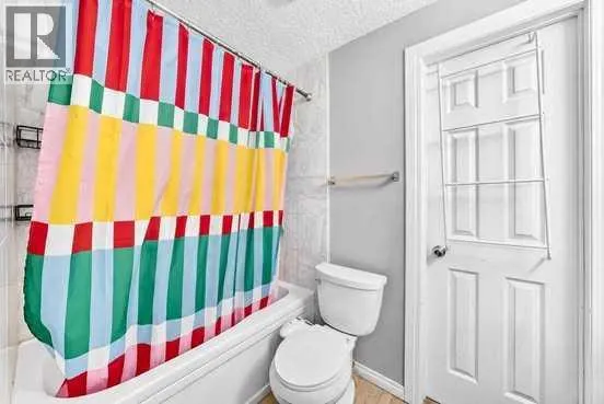 38 Coral Reef Crescent NE
