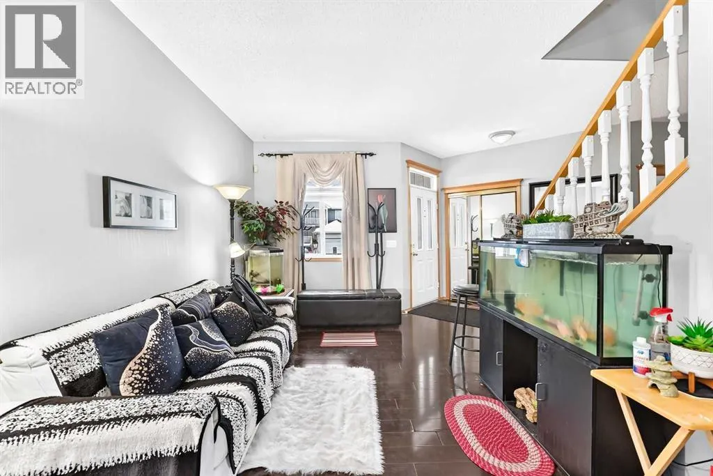 38 Coral Reef Crescent NE