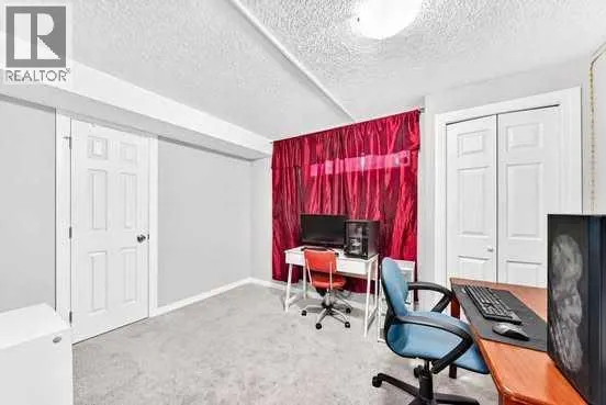 38 Coral Reef Crescent NE