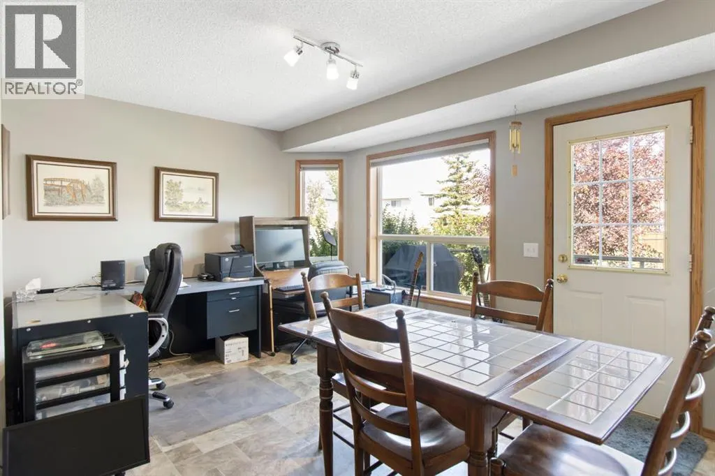 21 Arbour Ridge Park NW