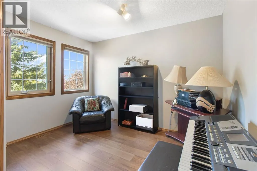 21 Arbour Ridge Park NW