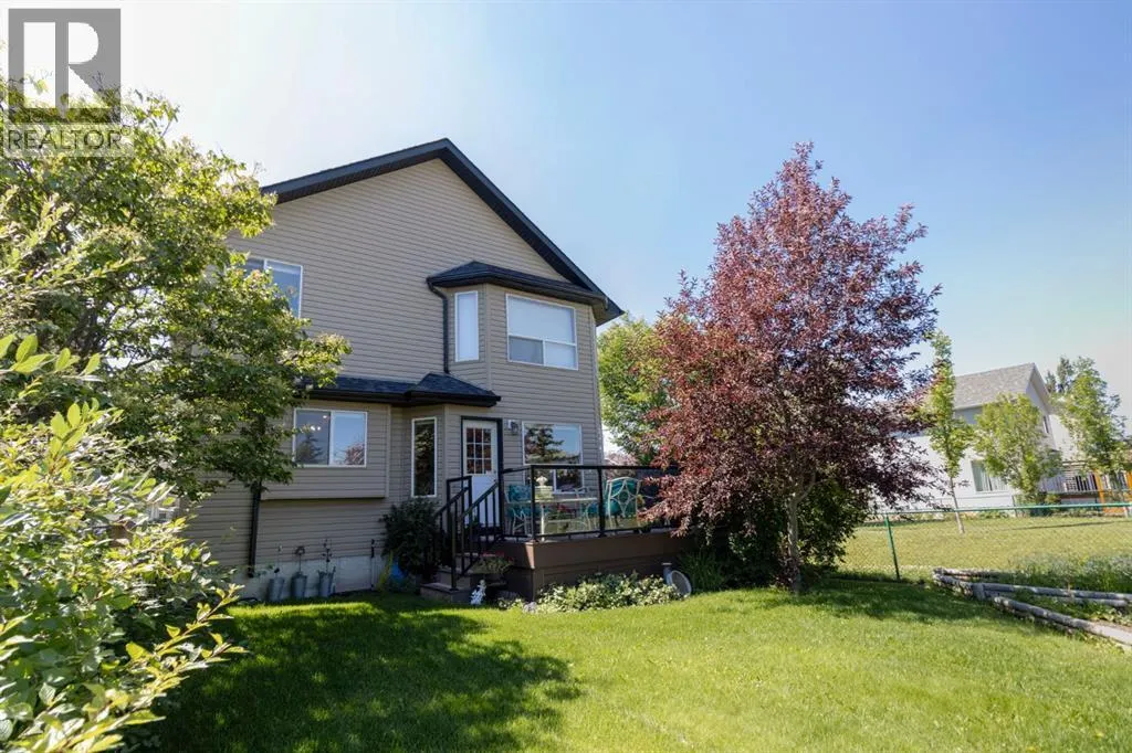21 Arbour Ridge Park NW