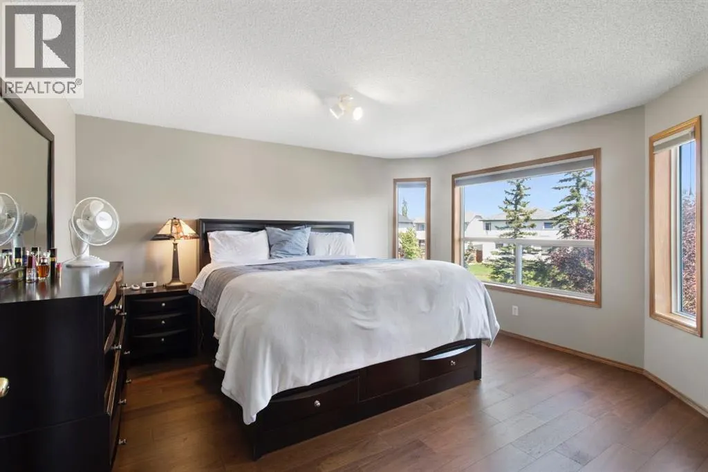 21 Arbour Ridge Park NW