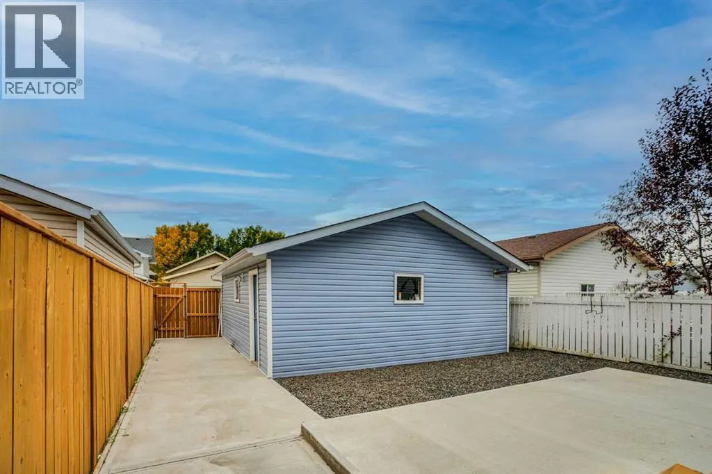 73 Martinridge Crescent NE