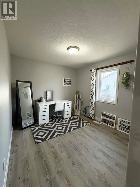 53 Aberdeen Road W