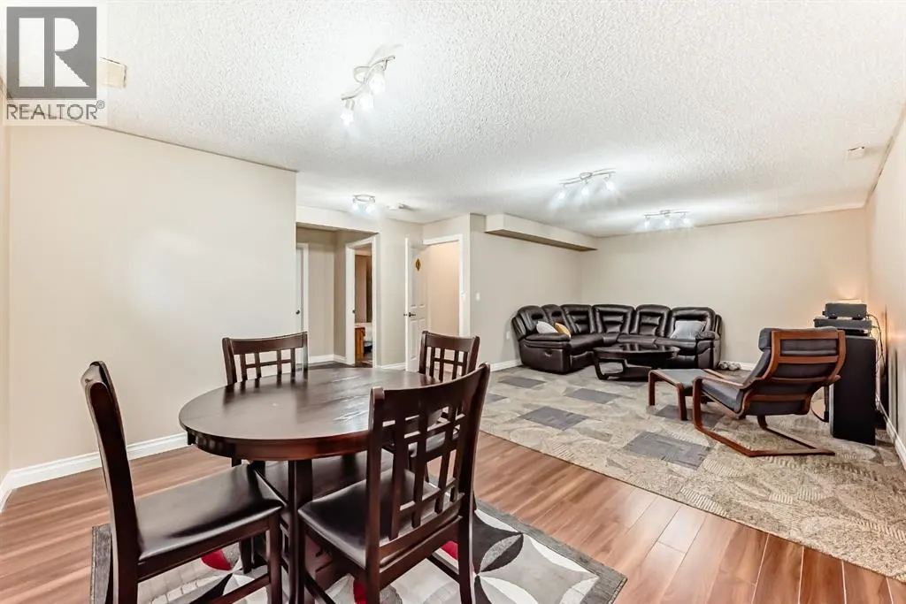 84 Silverado Creek Crescent SW