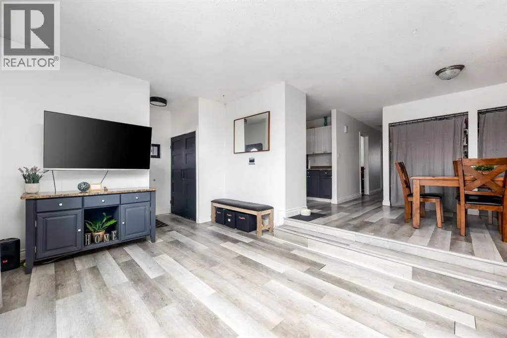 203 Cochrane Crescent