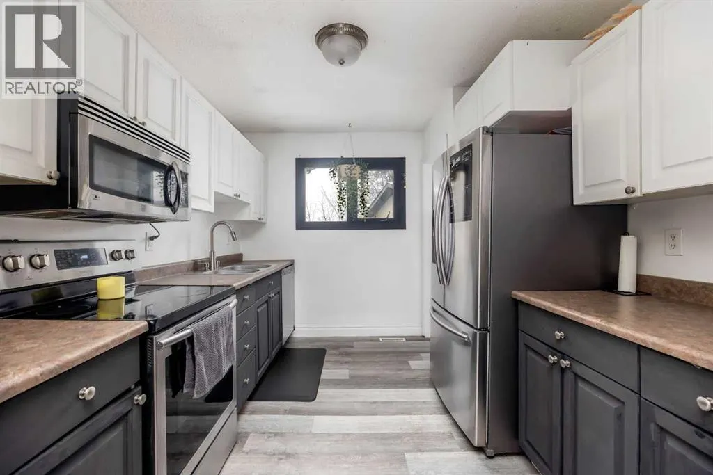 203 Cochrane Crescent