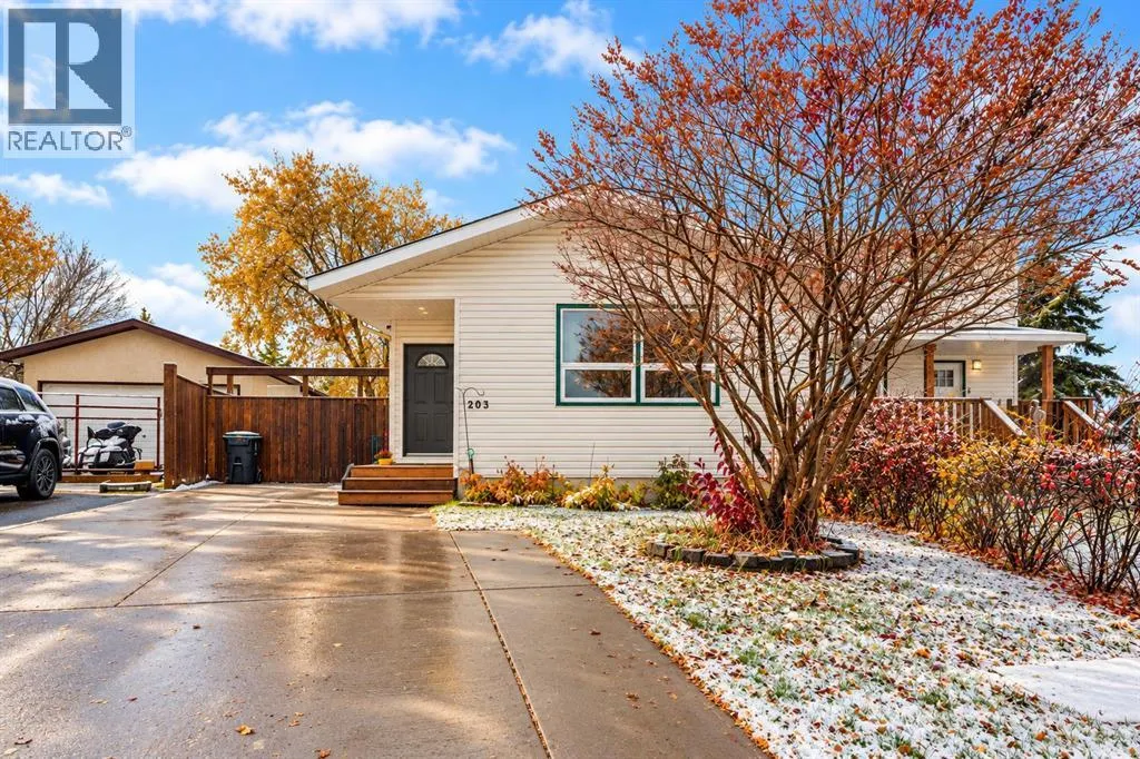 203 Cochrane Crescent