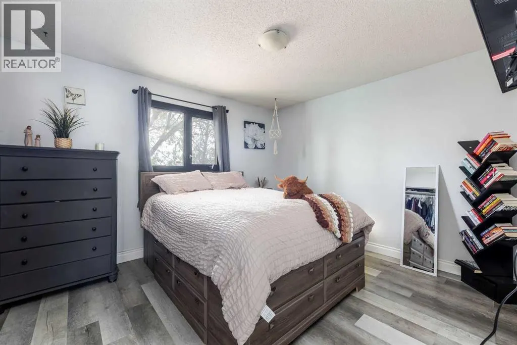 203 Cochrane Crescent
