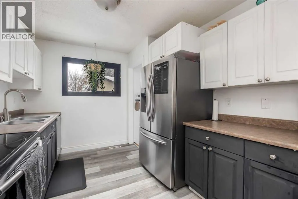 203 Cochrane Crescent