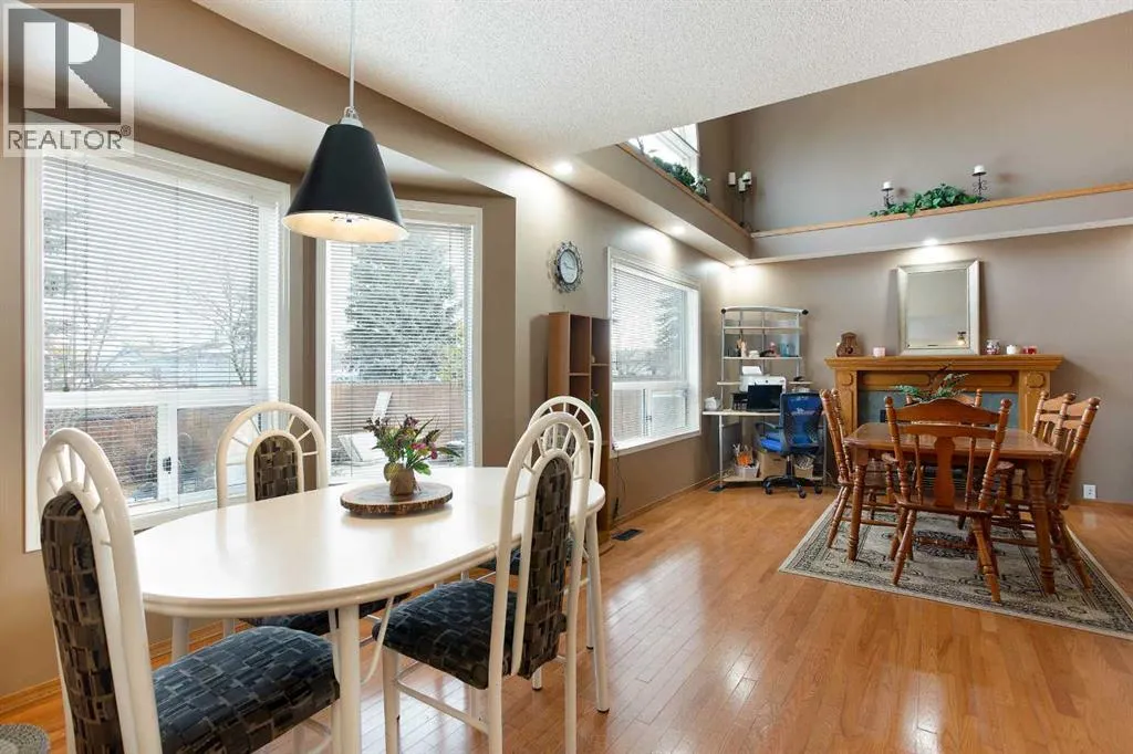 124 Del Ray Close NE