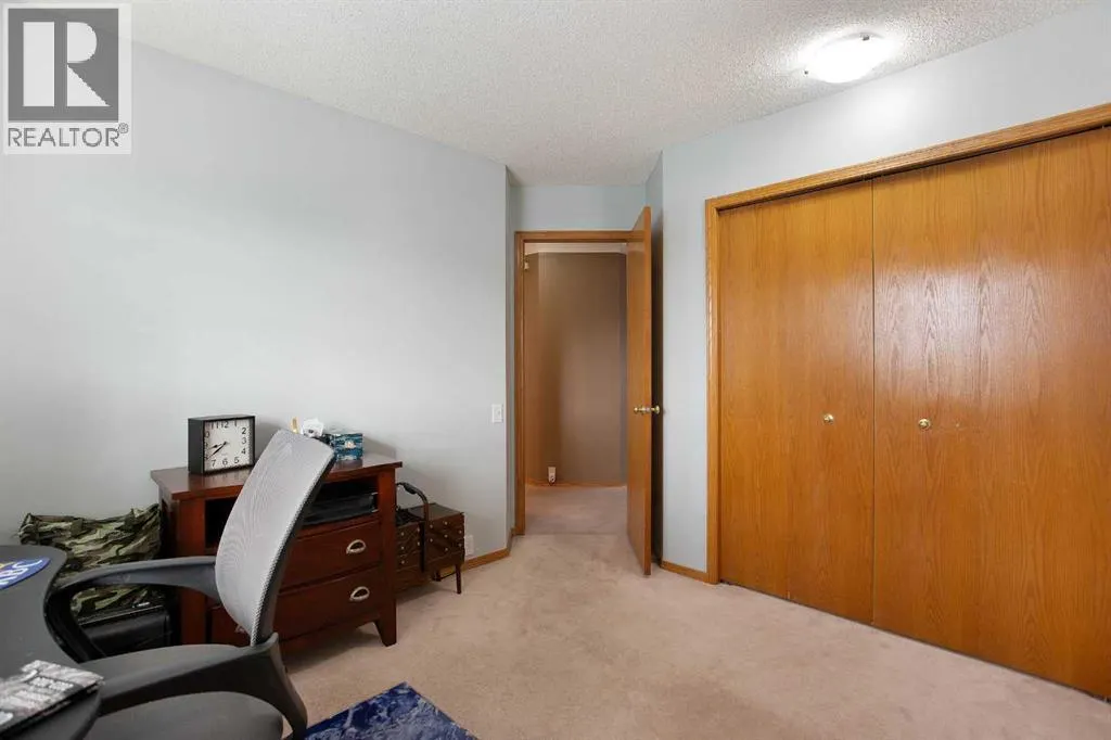 124 Del Ray Close NE