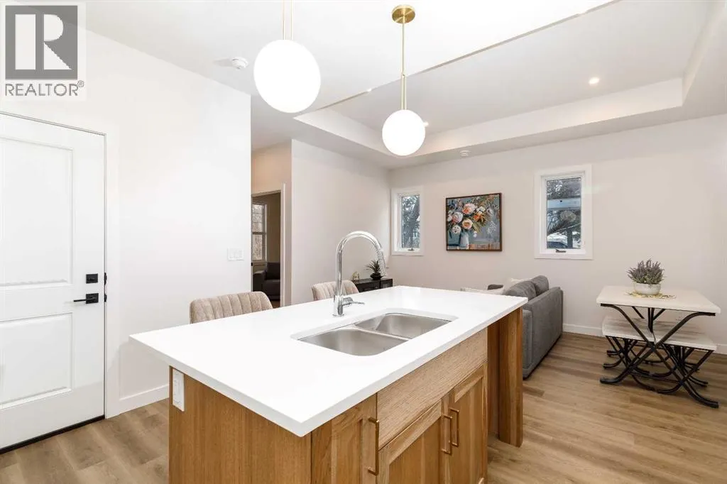 7, 5463 55 Avenue