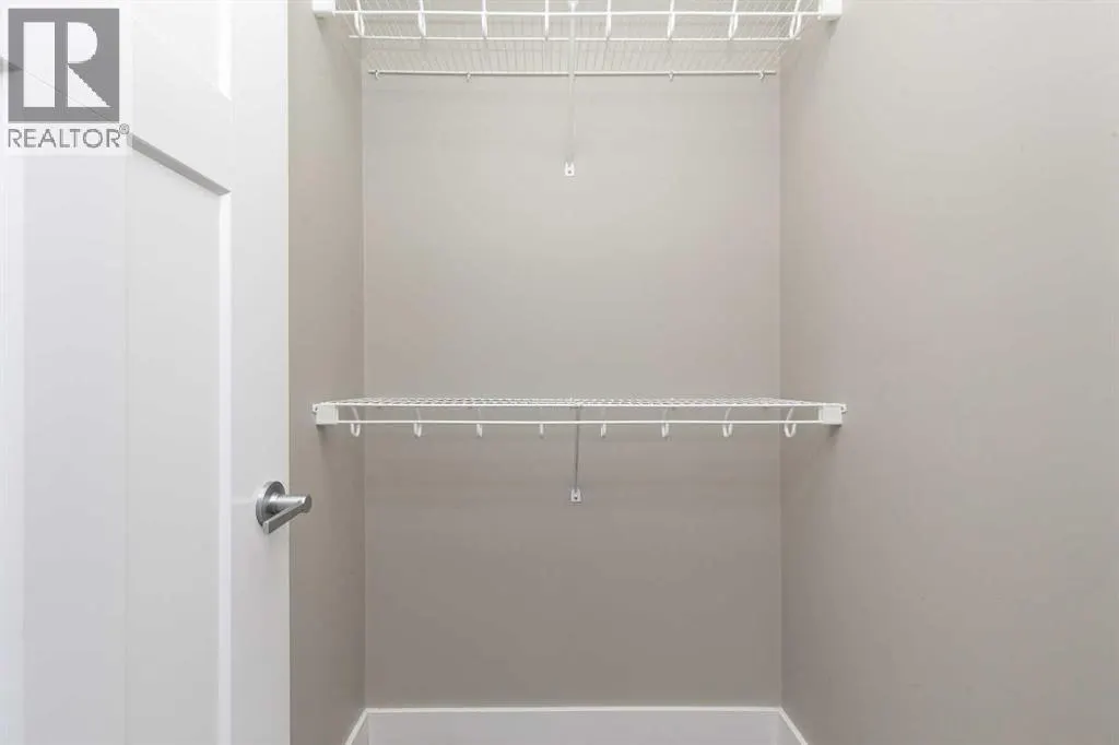 319 Northlander Bend W