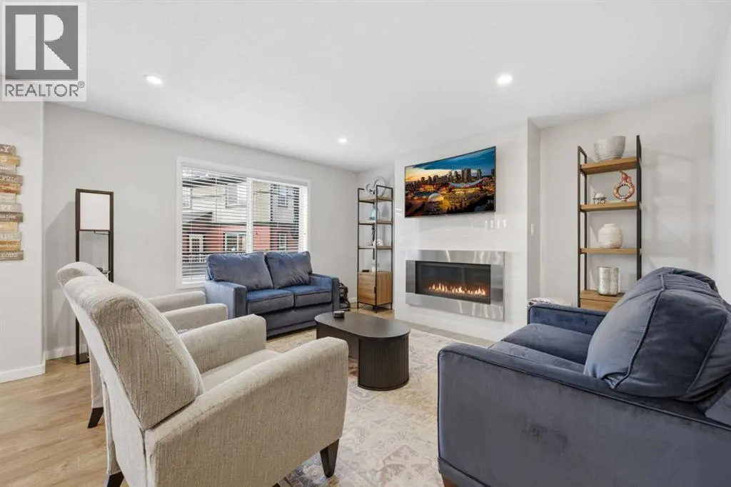 121 Springmere Grove