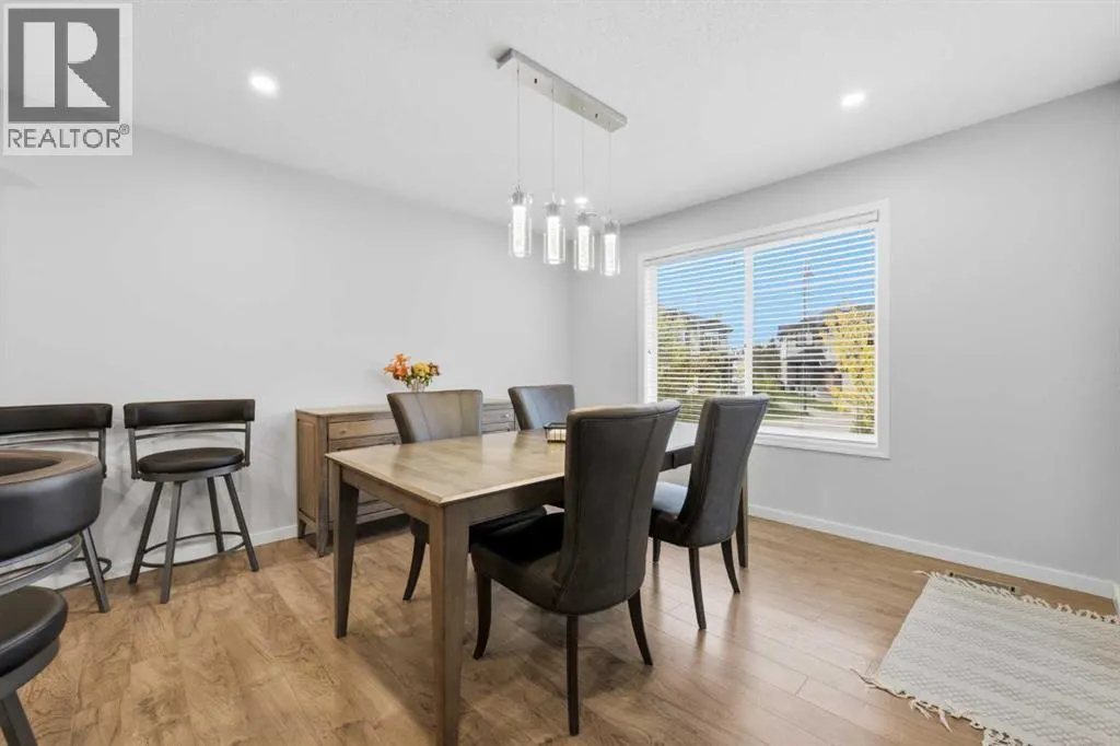 121 Springmere Grove