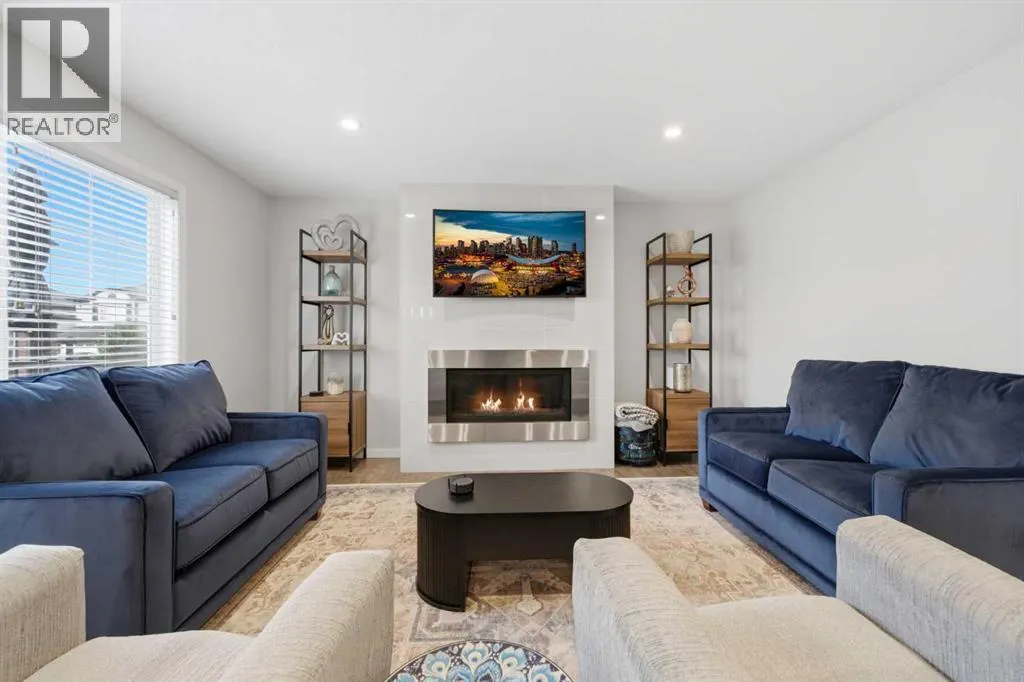 121 Springmere Grove
