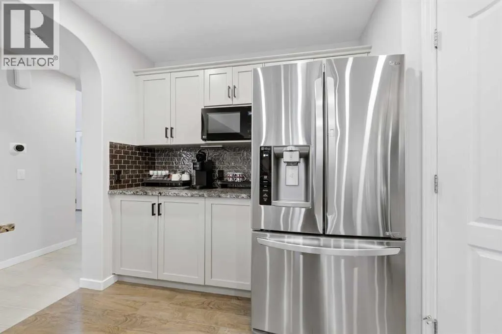 121 Springmere Grove