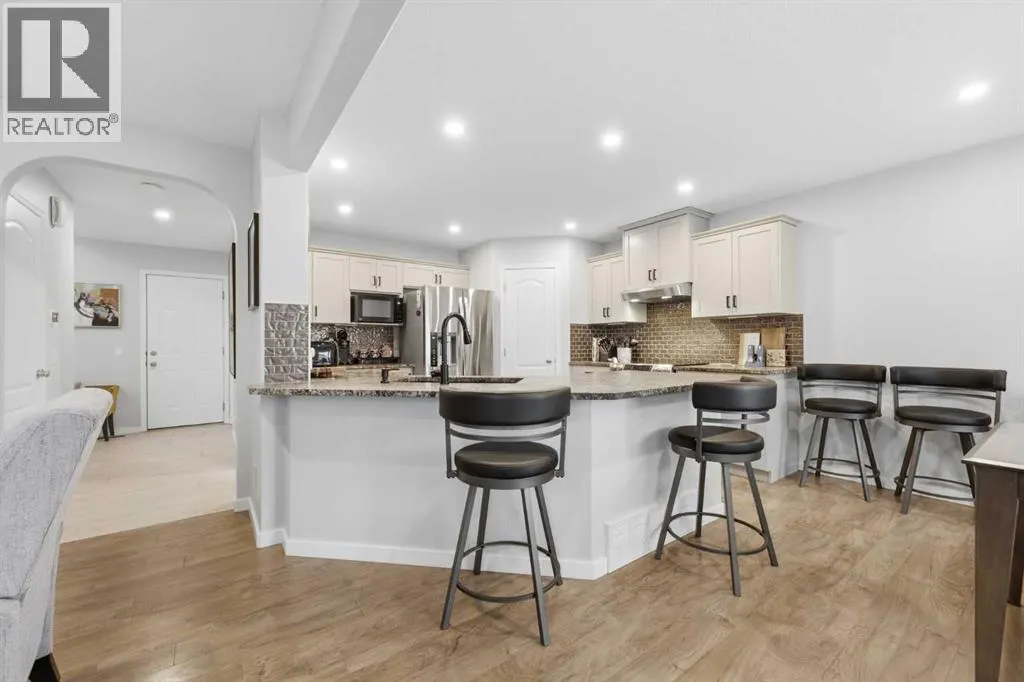 121 Springmere Grove