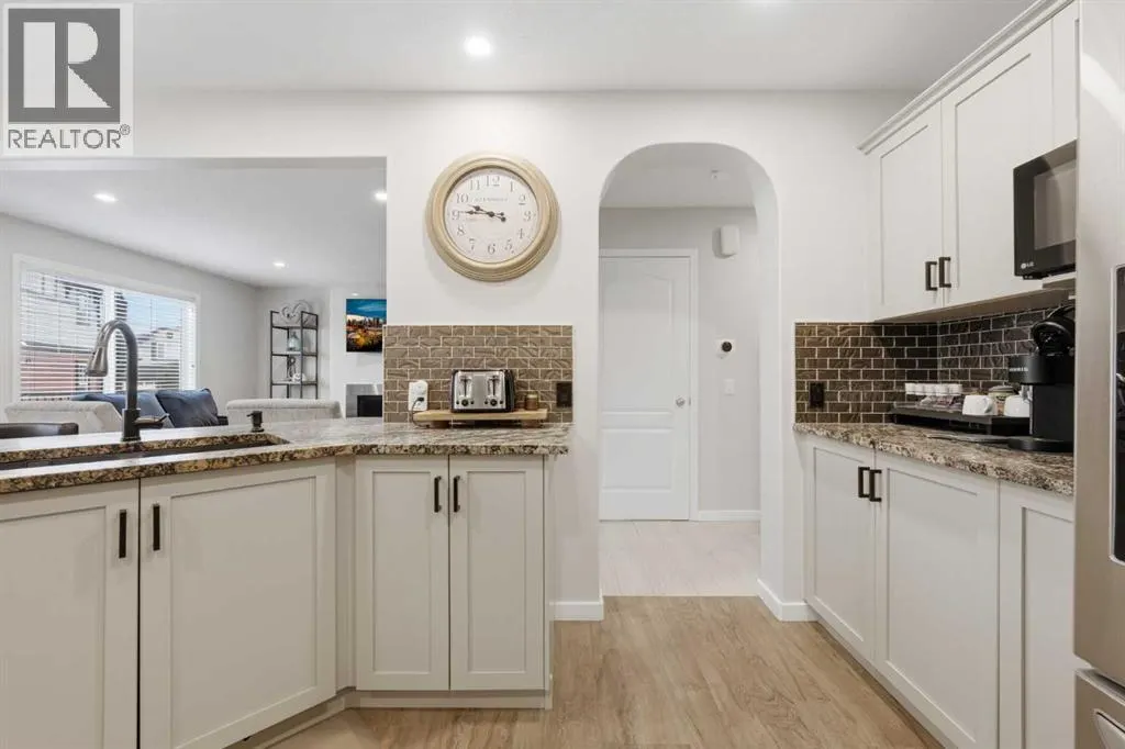 121 Springmere Grove