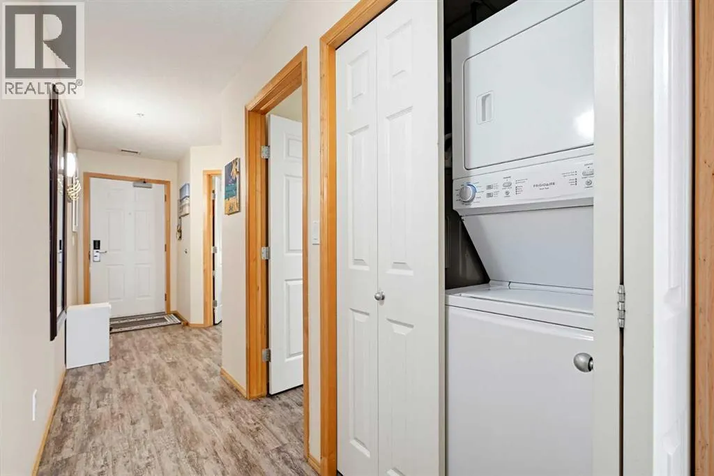 505, 5100 Lakeshore Drive