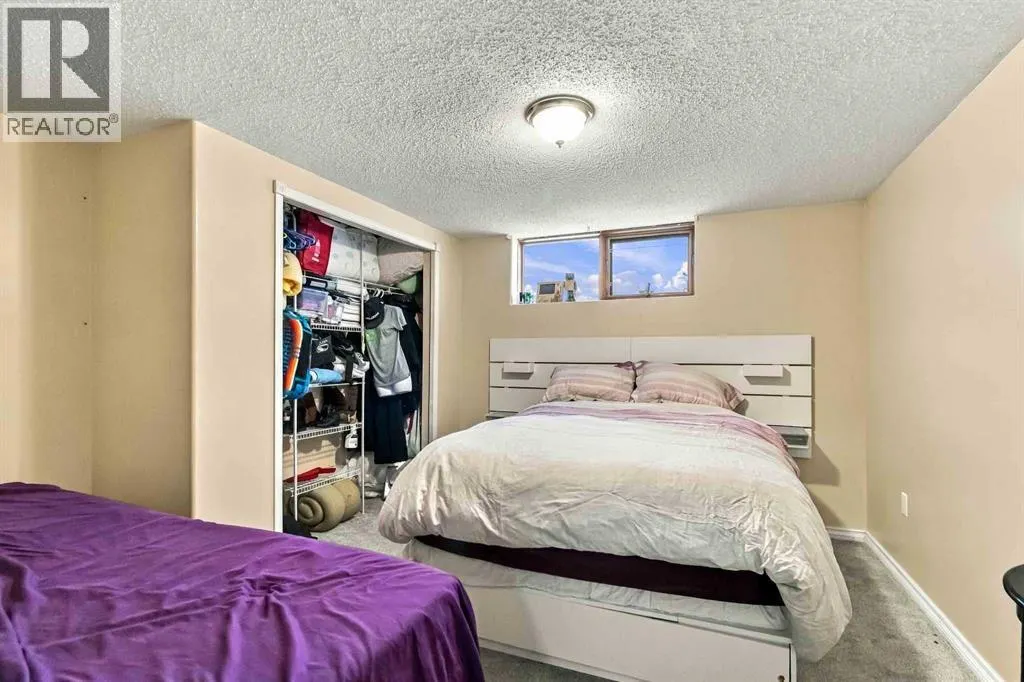 186 Clenell Crescent