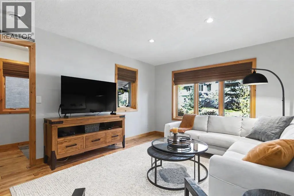 126B Rundle Crescent