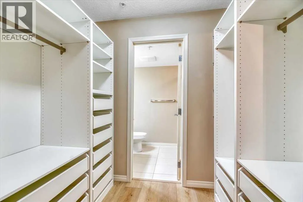 112, 406 Cranberry Park SE
