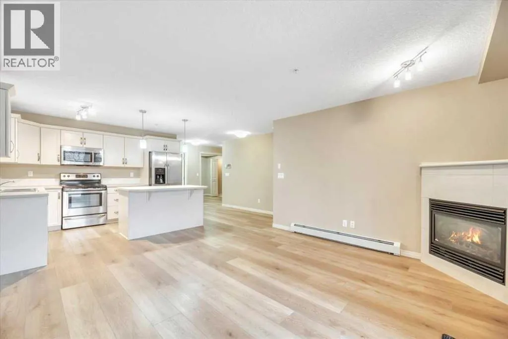 112, 406 Cranberry Park SE