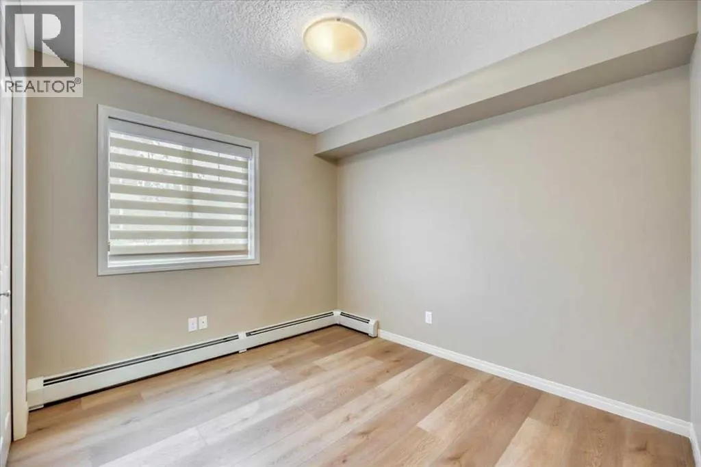 112, 406 Cranberry Park SE