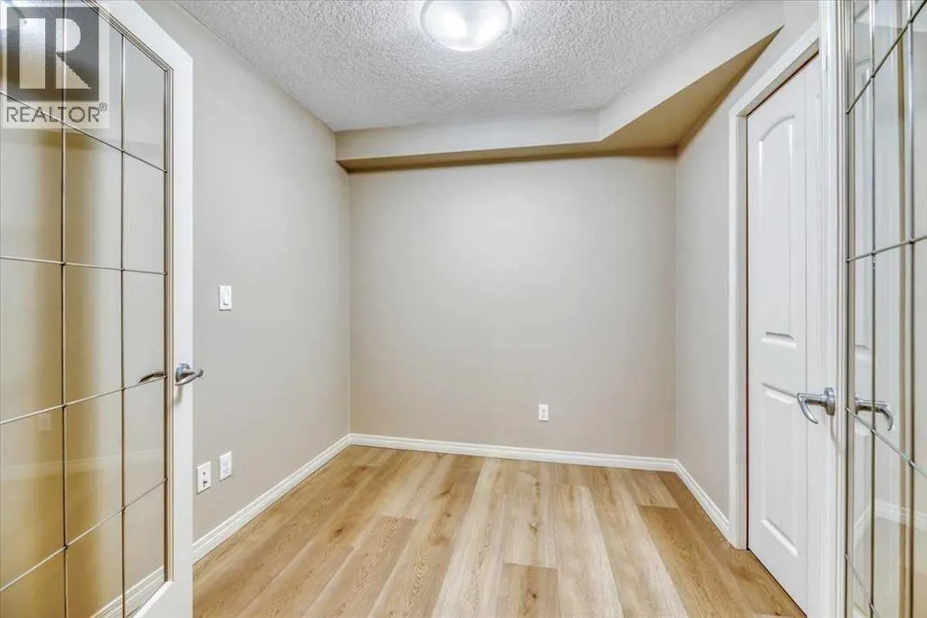 112, 406 Cranberry Park SE