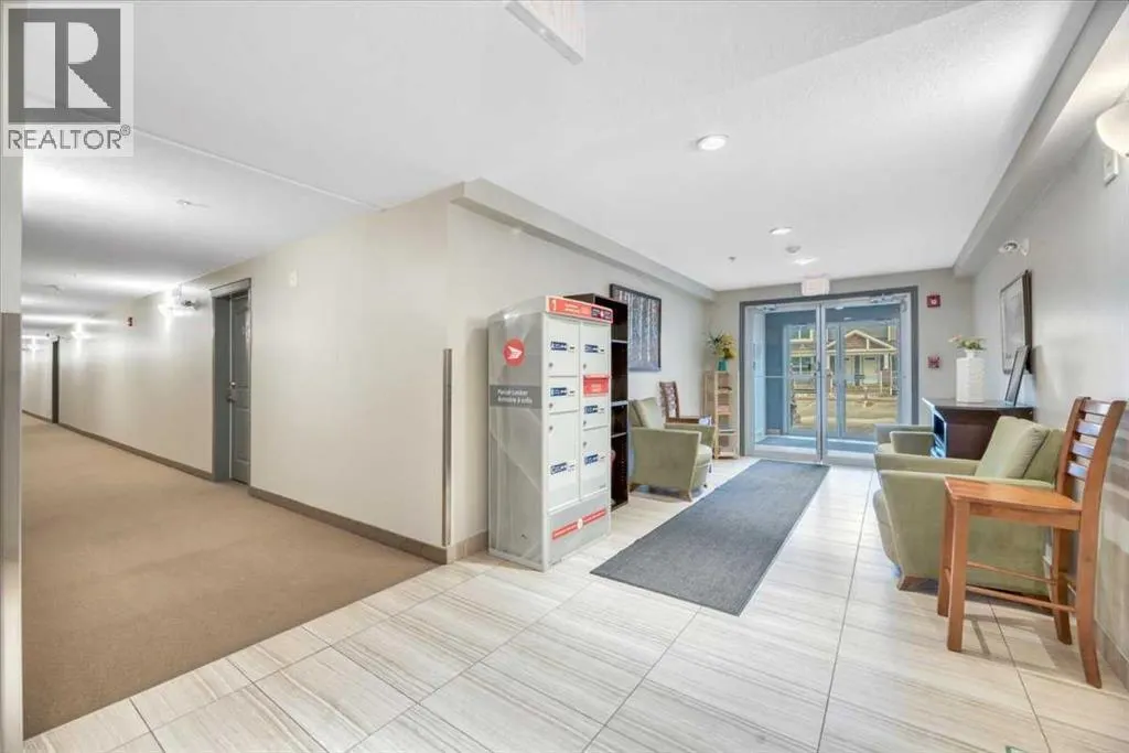 112, 406 Cranberry Park SE