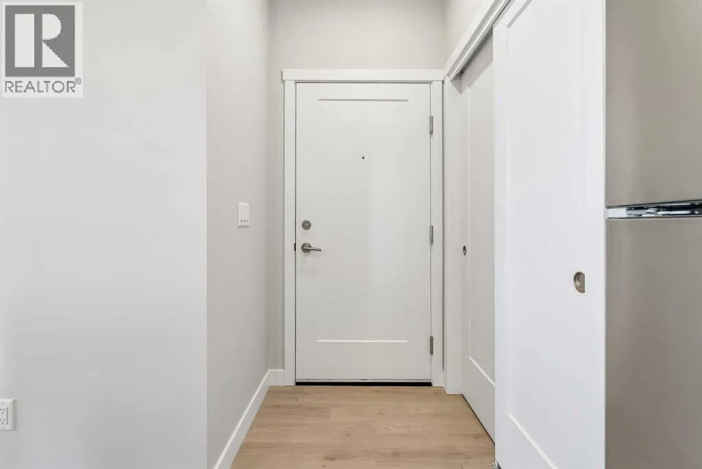 404, 655 Shawnee Square SW