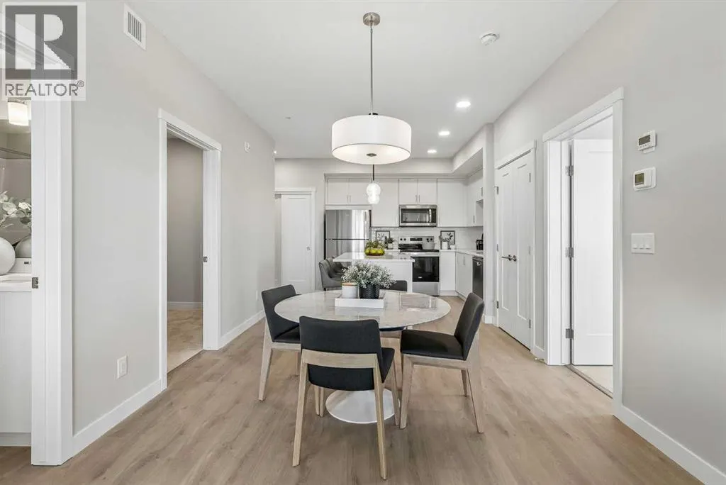 404, 655 Shawnee Square SW