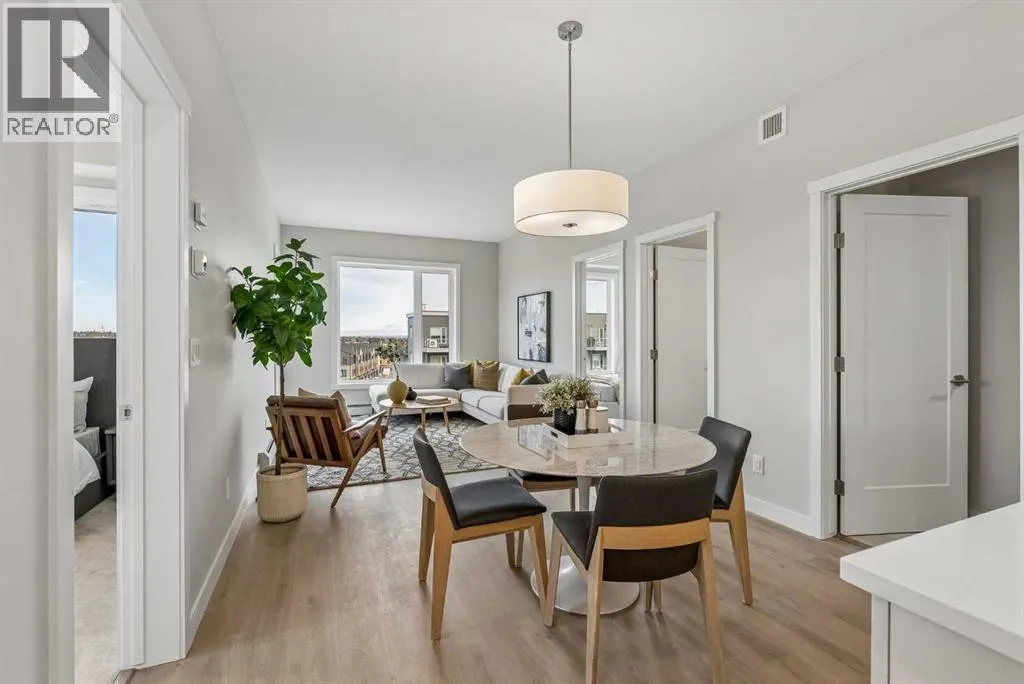 404, 655 Shawnee Square SW