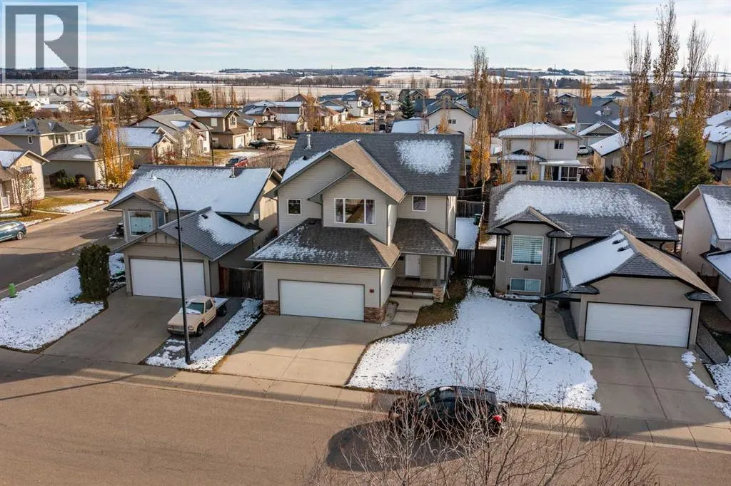 23 Lanterman Close