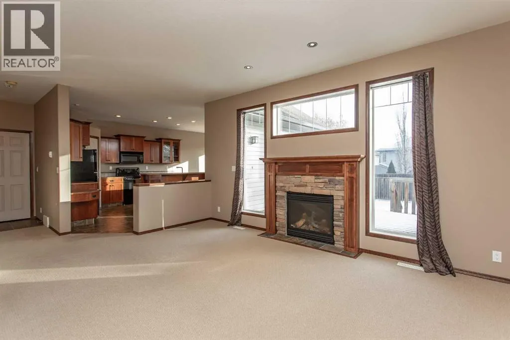 23 Lanterman Close